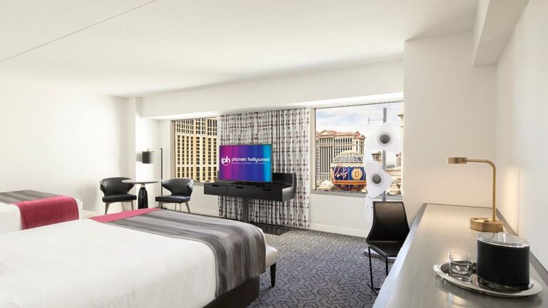 hotelroom2